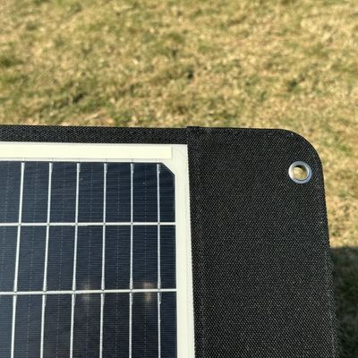 Πίνακα ηλιακών κυψελών 60W για ταχεία φόρτιση 17.5V/3.4A DC Output Foldable Design