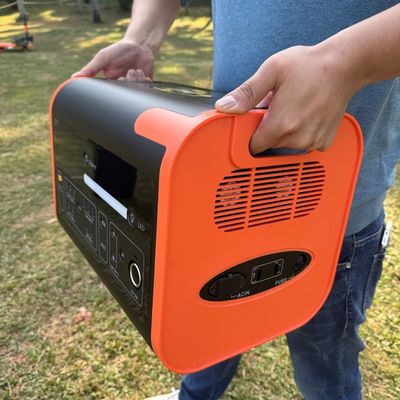 Ηλιακή γεννήτρια 2200W τροφοδοσία φορητό σταθμό ηλεκτρικής ενέργειας με καθαρό μετατροπέα κύματος sinus