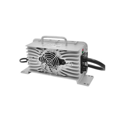 Πνευματικά αδιάβροχο IP67 800W LiFePO4 φορτιστή Smart DC γρήγορο φορτιστή για ανελκυστήρες / καρότσια γκολφ