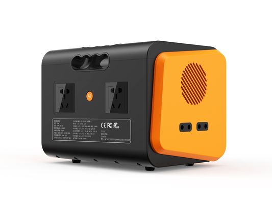Μεταφορτωτής ηλιακός γεννήτης 600W για κατασκηνώσεις Ασύρματη φόρτιση AC/230 Εκδοτικό σταθμό ηλεκτρικής ενέργειας