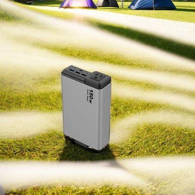 Ανακυκλώσιμο 150W ηλιακό σταθμό τραπεζικής ενέργειας Ιδανικό για υπαίθριο κάμπινγκ και επείγουσα κατάσταση στο σπίτι
