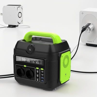 Αποκαλύψτε υγρό κρυστάλλινη οθόνη 600W γρήγορη φόρτιση ισχύος μικρού τύπου γεννήτρια έκτακτης ανάγκης με EU AC πρίζα