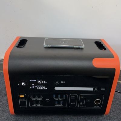Ηλιακή φόρτιση Αυτοκίνητο LED φωτισμός UPS επαναφορτιζόμενο φορητό σύστημα μετατροπέα σταθμού ηλεκτρικής ενέργειας λιθίου