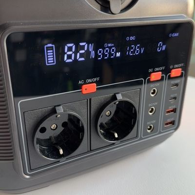 Θερμοκρασία λειτουργίας C-45 ordm Κινητό ηλιακό σταθμό ηλεκτρικής ενέργειας 600W για οικιακές καταστάσεις έκτακτης ανάγκης
