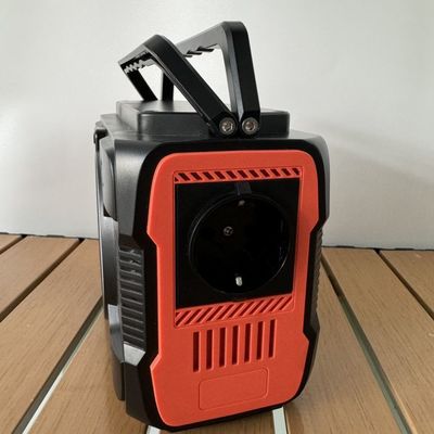 Τροποποιημένη έξοδος κυμάτων AC 200W173wh Εξωτερικό φορητό σταθμό ηλεκτρικής ενέργειας για φορητή φόρτιση