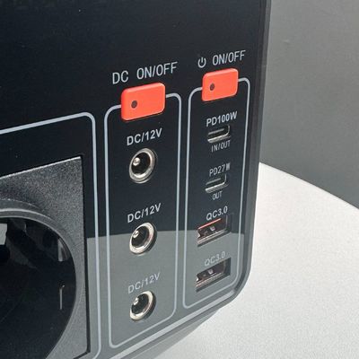 Ζεστό 600W εξωτερικό κάμπινγκ φορητό σταθμό ηλεκτρικής ενέργειας με μπαταρία λιθίου σιδήρου φωσφορικού
