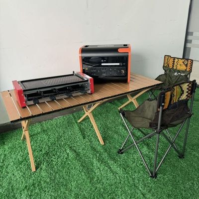 Συνεχή ισχύς 3500W Προσαρμοσμένο φορητό ηλιακό σταθμό ηλεκτρικής ενέργειας για εξωτερική φόρτιση