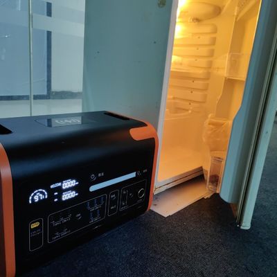 110V/220V Κινητό σταθμό ηλεκτρικής ενέργειας AC/DC επαναφορτιζόμενο 2200W AT22 Χρώμα Πορτοκαλί Μαύρο