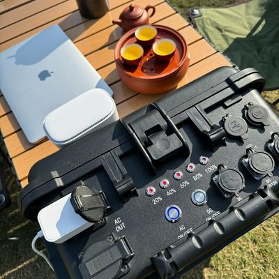 7000W/6993wh Φορητό ηλιακό σταθμό ηλεκτροπαραγωγής λιθίου σιδήρου φωσφορικού με φόρτιση στο δίκτυο