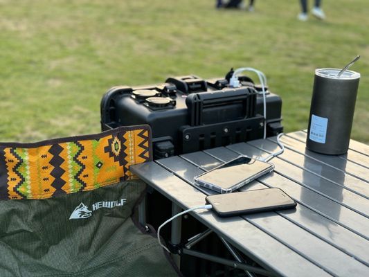 Εξωτερική περιπέτεια Οικουμενικός 8000W Πύργος κορυφής φόρτισης έκτακτης ανάγκης φορητός σταθμός ρεύματος
