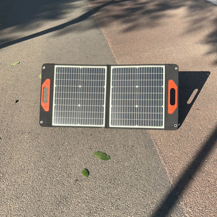 Πίνακα ηλιακών κυψελών 60W για ταχεία φόρτιση 17.5V/3.4A DC Output Foldable Design