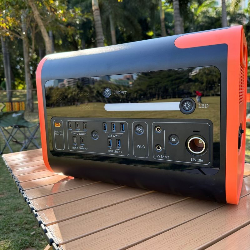 Τύπος-C Έκδοση 220V 2200W Πραγματικό φορητό σταθμό ηλεκτροπαραγωγής για εξωτερικές ανάγκες