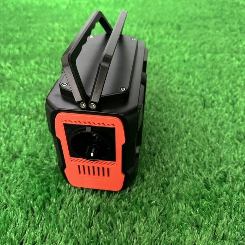 Τροποποιημένη έξοδος κυμάτων AC 200W173wh Εξωτερικό φορητό σταθμό ηλεκτρικής ενέργειας για φορητή φόρτιση